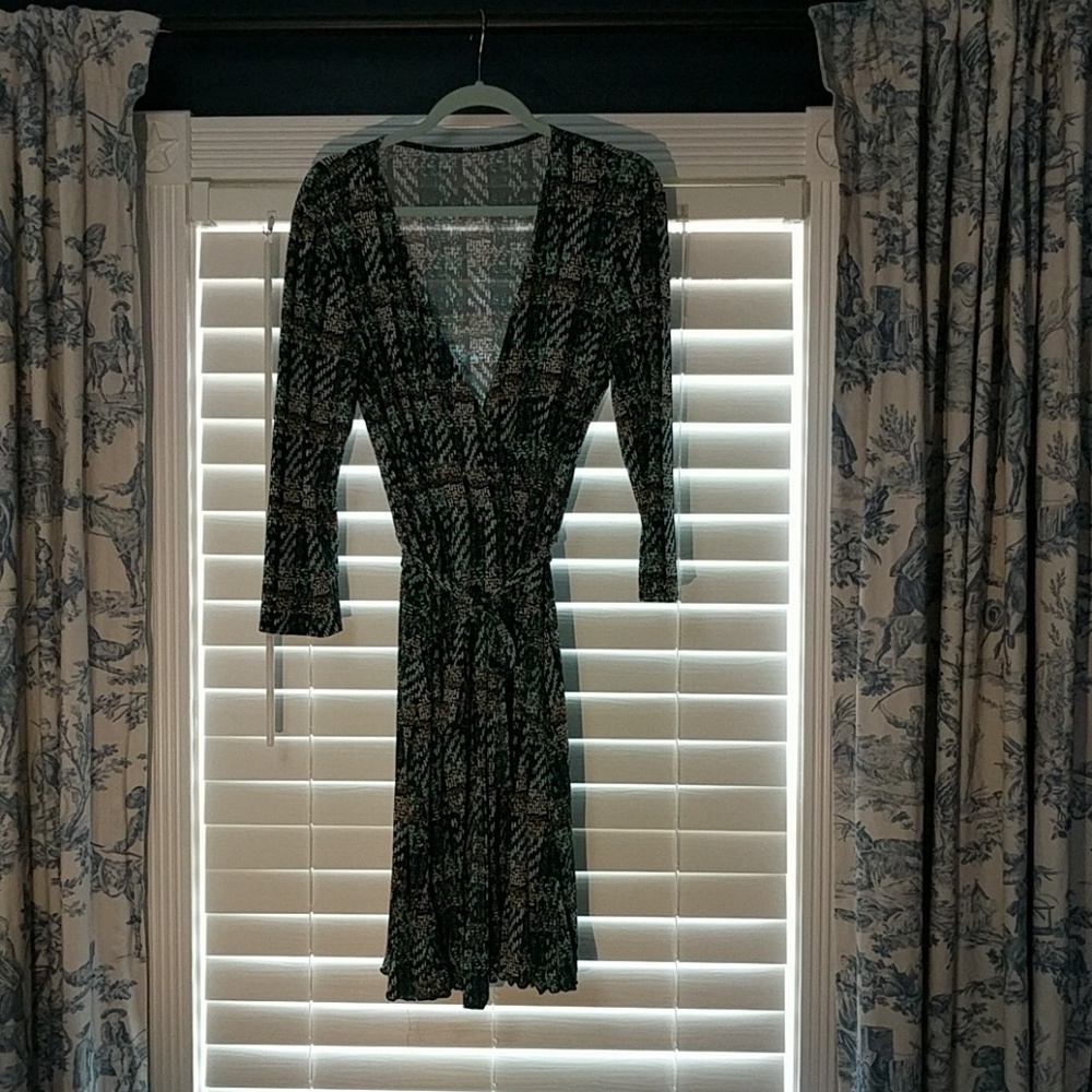 Comfortable Faux Wrap Stretch 3/4 Sleeve Dress